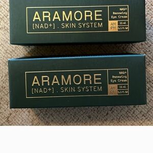 2 Aramore Renewing Eye Cream